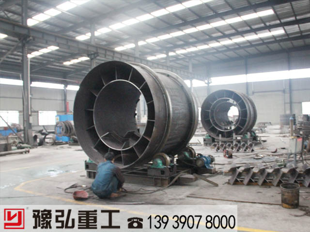 豫弘廠區(qū)蘭炭烘干設(shè)備加工圖 豫弘廠區(qū)蘭炭烘干設(shè)備加工圖